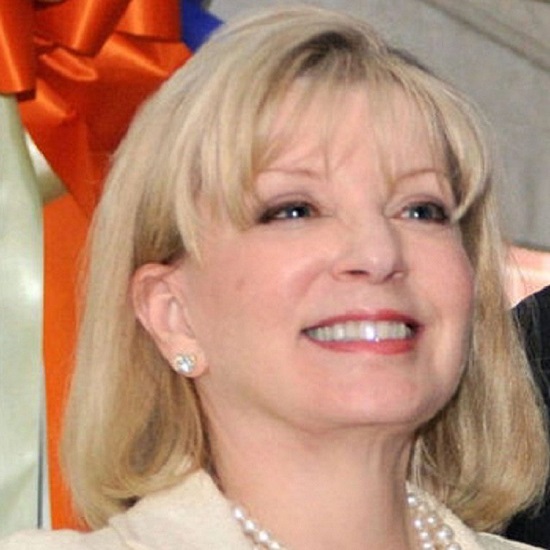 Ann Carlson Khan